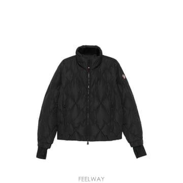 Moncler 26FW ��Ŭ���� �е� 1A00030 59876999 NERO26FW ��Ŭ���� �е� 1A00030 59876999 NERO