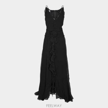 Blumarine 26FW ���縶�� �̵� ���ǽ� RF6221T6679 22222 BLACK26FW ���縶�� �̵� ���ǽ� RF6221T6679 22222 BLACK