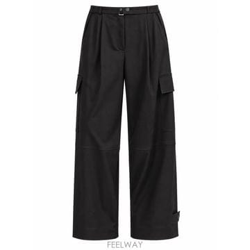 P.A.R.O.S.H. 26FW �ķν� ��Ʈ����Ʈ ���� D233025LILIUXY26 013 NERO26FW �ķν� ��Ʈ����Ʈ ���� D233025LILIUXY26 013 NERO