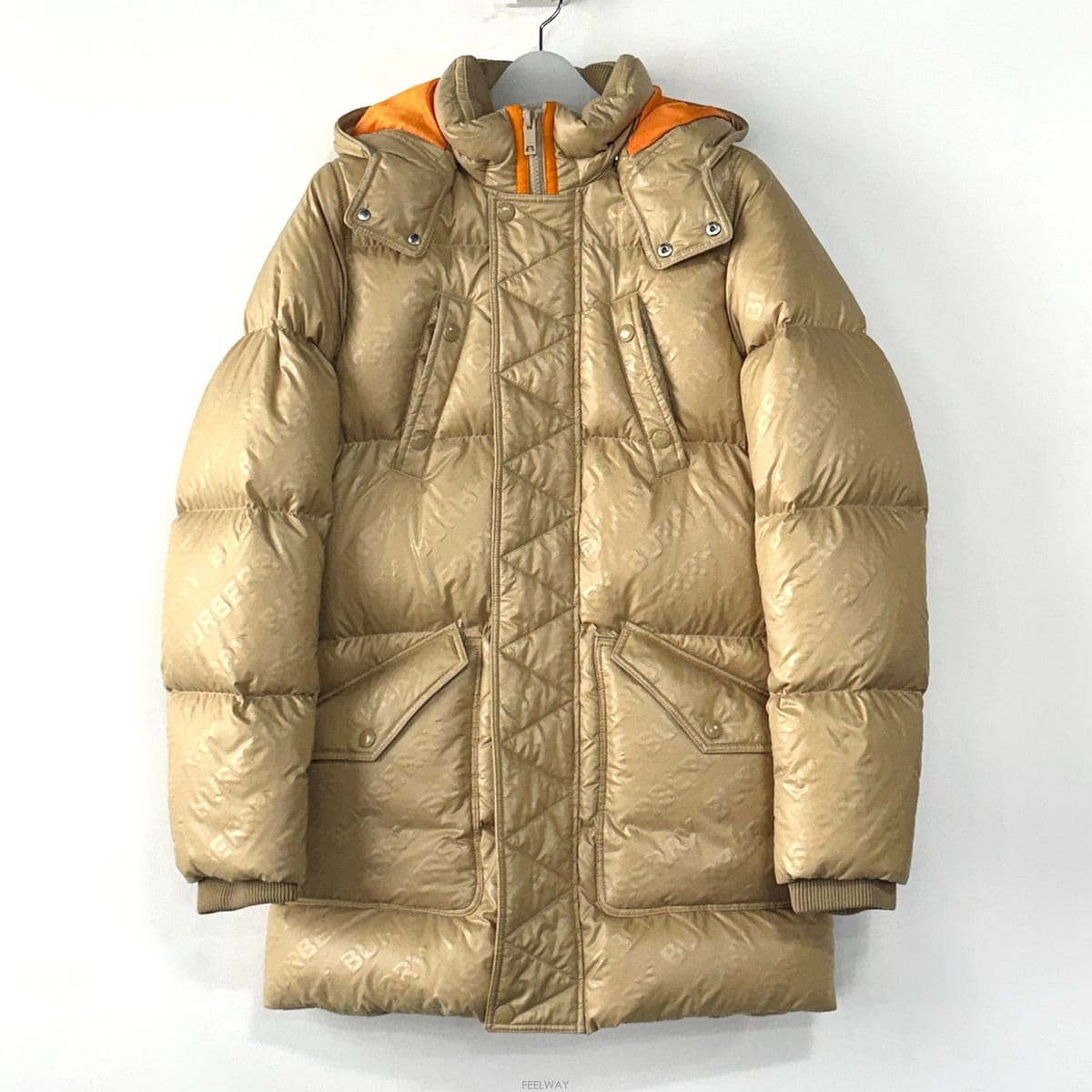 Burberry ������ ���� �ΰ� �ĵ� �ٿ� �е������� ���� �ΰ� �ĵ� �ٿ� �е�