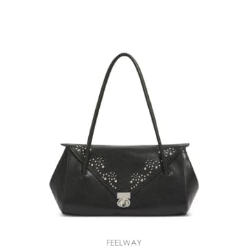 Marni ������ studded leather shoulder bag 12317323297032 TP725800426������ studded leather shoulder bag 12317323297032 TP7