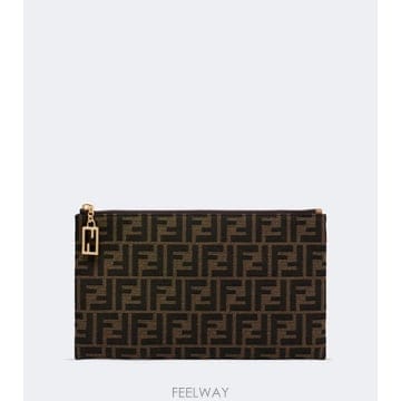 FENDI 26 FW ��� Tube Medium FF Zucca �Ŀ�ġ TP58216862626 FW ��� Tube Medium FF Zucca �Ŀ�ġ TP582168626