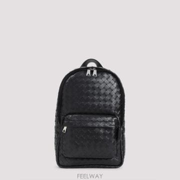 Bottega Veneta ���װ� ����Ÿ ���� ���� ���� with �� ���� on the ����Ʈ �� Intreccio ��Ƽ�� in �������װ� ����Ÿ ���� ���� ���� with �� ���� on the ����