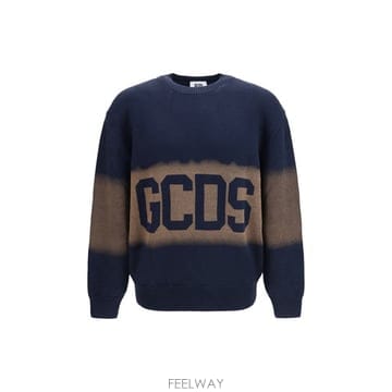 GCDS �ؿ� ���¸���� AW26 �����𿡽� ���� �ΰ� �������� ũ��� ������ C2MWQF134K155_788M�ؿ� ���¸���� AW26 �����𿡽� ���� �ΰ� �������� ũ