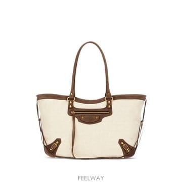 Balenciaga 26 FW �߷��þư� �׿� ī�� ��Ʈ �� 8664682ACO5 TP45641419726 FW �߷��þư� �׿� ī�� ��Ʈ �� 8664682ACO5 TP45641