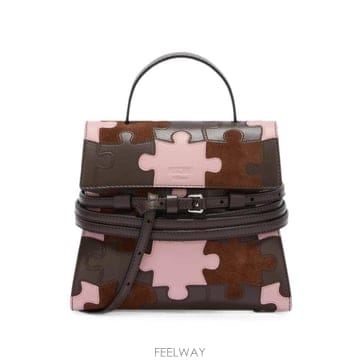 Moschino 26 FW ��Ű�� Ÿ�� �� ���� Ŭ��ġ MC4033PP1POA5 TP45562101626 FW ��Ű�� Ÿ�� �� ���� Ŭ��ġ MC4033PP1POA5 TP455