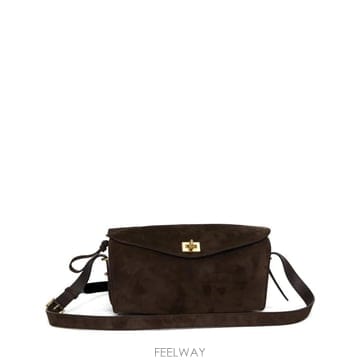 Balenciaga 26 FW �߷��þư� �� 7 ��ī �̵�� ��� �� 8681022ACJ0 TP45486838226 FW �߷��þư� �� 7 ��ī �̵�� ��� �� 8681022ACJ0 