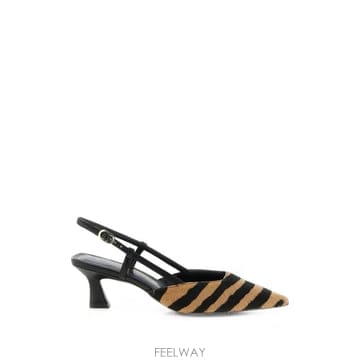 Stuart Weitzman 26 FW ��Ʃ��Ʈ�������� ��� �� ������ SO410Z6F TP45864657826 FW ��Ʃ��Ʈ�������� ��� �� ������ SO410Z6F TP45864