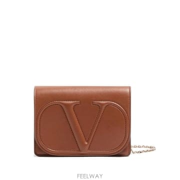 Valentino 26 FW �߷�Ƽ�� ����ٴ� ���̷ΰ� ��ũ ī����Ų ü�� �Ŀ�ġ WP0Y94YPP TP45472051826 FW �߷�Ƽ�� ����ٴ� ���̷ΰ� ��ũ ī����Ų ü�� ��