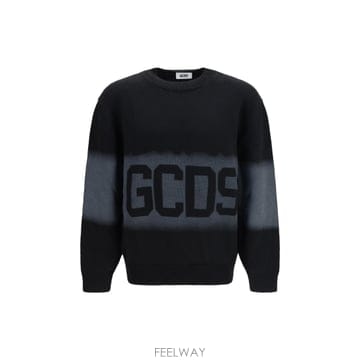 GCDS [K68]GCDS C2MWQF134K155 999I ���� ��Ʈ ������ ����� Logo Spray crewne[K68]GCDS C2MWQF134K155 999I ���� ��Ʈ ������ ����� L
