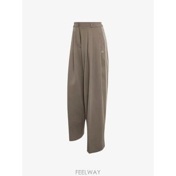 26 FW 아디다스 플리츠 사이드 스트라이프 팬츠 KR9619 TP458283120
