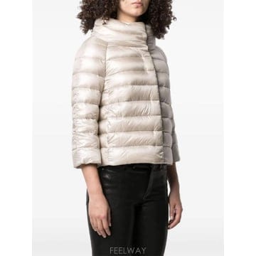 Herno 26 FW ������ �ƹ�Ÿ �е� ��Ŷ PI0046DIC12017 TP45505426526 FW ������ �ƹ�Ÿ �е� ��Ŷ PI0046DIC12017 TP4550542