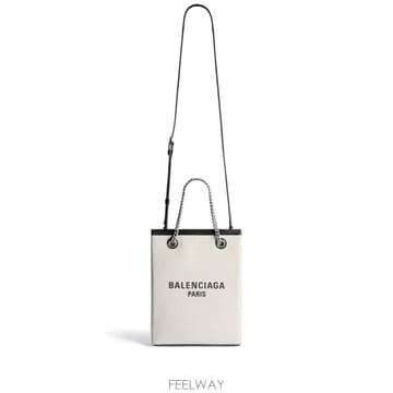Balenciaga 26 FW �߷��þư� �޴��� Ȧ�� ũ�ν� �� 7613032AAOK TP44557549726 FW �߷��þư� �޴��� Ȧ�� ũ�ν� �� 7613032AAOK TP4