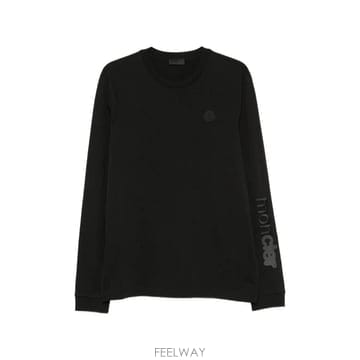 Moncler 26 FW ��Ŭ���� ��ư ���� ��Ҹ� Ƽ���� L20918D0000389AUG TP45651627326 FW ��Ŭ���� ��ư ���� ��Ҹ� Ƽ���� L20918D0000389A