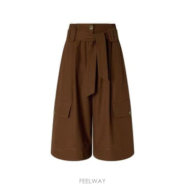 PINKO 26 FW PINKO Ÿ�� ��Ʈ ��ư ���� 106152A2ER TP45687781026 FW PINKO Ÿ�� ��Ʈ ��ư ���� 106152A2ER TP456877810