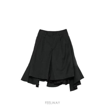 26 FW 꼼데가르송 러플 비대칭 쇼츠 GQP010 TP455253390