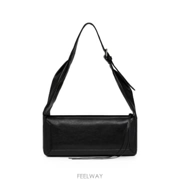 26 FW 메종마르지엘라 이스트 웨스트 미디엄 박스 백 SB1ZH0009P8982 TP455228336