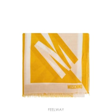 Moschino 26 FW ��Ű�� logo print scarf 03321M3401 TP45961533926 FW ��Ű�� logo print scarf 03321M3401 TP459615339