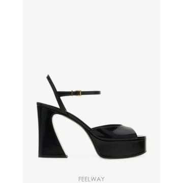 FENDI 26 FW ��� �Ƹ��� �� ���� 8X8990 TP45590366926 FW ��� �Ƹ��� �� ���� 8X8990 TP455903669