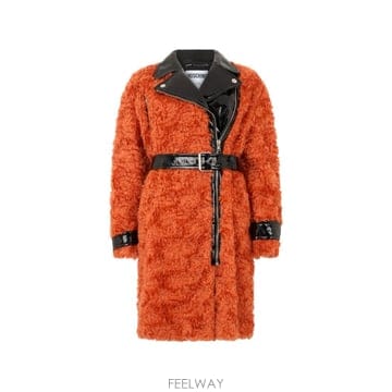 Moschino 26 FW ��Ű�� ��Ƽ�� �þ ��Ʈ A06065410 TP45536070826 FW ��Ű�� ��Ƽ�� �þ ��Ʈ A06065410 TP45536070