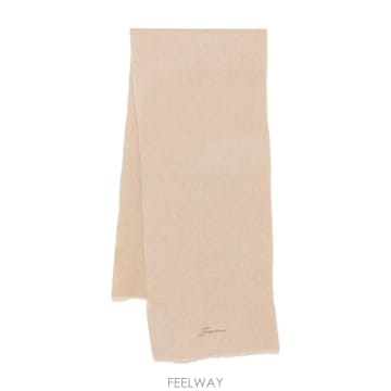 Jacquemus 26 FW ��ũ���� �ΰ� �ڼ� ��ī�� ACU00792AK00290 TP45552342326 FW ��ũ���� �ΰ� �ڼ� ��ī�� ACU00792AK00290 TP4555