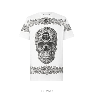 Philipp Plein 26 FW �ʸ��÷��� �ٷ�ũ ���� Ƽ���� FAFCMTK9192PJY002N TP45944811626 FW �ʸ��÷��� �ٷ�ũ ���� Ƽ���� FAFCMTK9192PJY002N