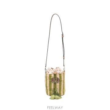 Valentino 26 FW �߷�Ƽ�� ����ٴ� ���̷ΰ� �ñ״�ó ��Ʈ������ ��Ŷ �� WB0T03IXU TP45886592026 FW �߷�Ƽ�� ����ٴ� ���̷ΰ� �ñ״�ó ��Ʈ������ 