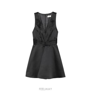 Elisabetta Franchi 26 FW Elisabetta Franchi V�� �ø��� ���̽�Ʈ �̴� �巹�� AB97467E2 TP458126 FW Elisabetta Franchi V�� �ø��� ���̽�Ʈ �̴� �巹