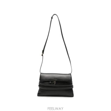 Moschino 26 FW ��Ű�� ��Ŭ ������ ũ�ν� �� MC4014PP1POA0 TP45974045526 FW ��Ű�� ��Ŭ ������ ũ�ν� �� MC4014PP1POA0 TP4
