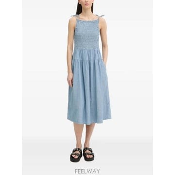 | Other Brand | 26 FW Levis Monaco smocked tie strap midi dress 005HZ TP459726 FW Levis Monaco smocked tie strap midi dress 005HZ 