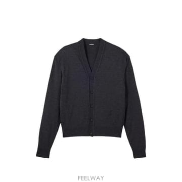 Jacquemus 26 FW ��ũ���� The J embroidered cardigan CDW00827AK00299 TP459626 FW ��ũ���� The J embroidered cardigan CDW00827AK00