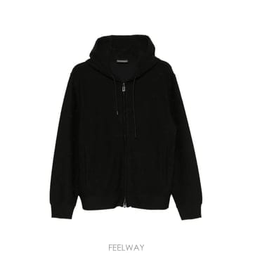 Armani 26 FW �Ƹ����� �ĵ� ���� EM004867AF13700 TP45962838426 FW �Ƹ����� �ĵ� ���� EM004867AF13700 TP459628384