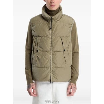 CP company 26 FW CP���۴� quilted high neck vest 21CMVE010A005904G356 TP4526 FW CP���۴� quilted high neck vest 21CMVE010A005904