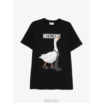 Moschino 26 FW ��Ű�� ��ư Ƽ���� 07150241 TP45945263526 FW ��Ű�� ��ư Ƽ���� 07150241 TP459452635