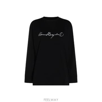 인더샵 MM6 Maison Margiela MM6 메종 마르지엘라 오버다이 핸드리튼 프린트 롱슬리브 탑