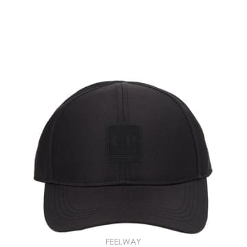 인더샵 C.P. COMPANY 씨피 컴퍼니 블랙 볼 캡