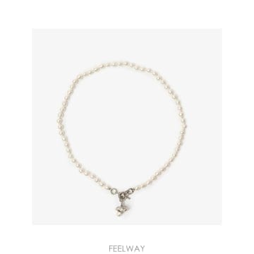 인더샵 Vivienne Westwood 비비안 웨스트우드 아이보리 목걸이