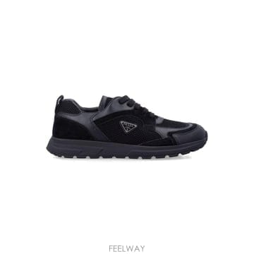 인더샵 PRADA 프라다 블랙 스니커즈