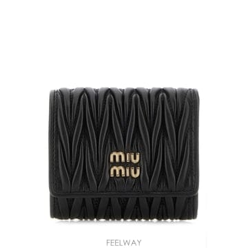 Miu Miu �δ��� MIU MIU �̿�̿� ���� �����δ��� MIU MIU �̿�̿� ���� ����