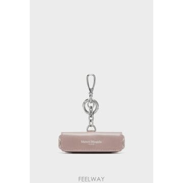 인더샵 Maison Margiela 메종 마르지엘라 핑크 키링