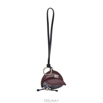 Miu Miu �δ��� MIU MIU �̿�̿� ���� Ű���δ��� MIU MIU �̿�̿� ���� Ű��