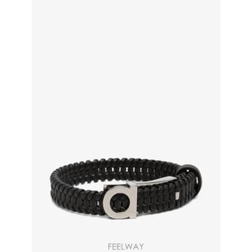 Ferragamo ���Ϲ�� ��󰡸� ��ġ�� �극�̵�� ���� �극�̽������Ϲ�� ��󰡸� ��ġ�� �극�̵�� ���� �극�̽���
