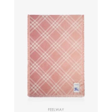 Burberry ���Ϲ�� ������ �׷��̵��Ʈ üũ �� ��ũ ��ī�����Ϲ�� ������ �׷��̵��Ʈ üũ �� ��ũ ��ī��