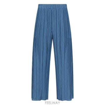 Issey Miyake 26FW �ø����ø��� ���� PP68JF283 53 CERULEAN BLUE26FW �ø����ø��� ���� PP68JF283 53 CERULEAN BLUE
