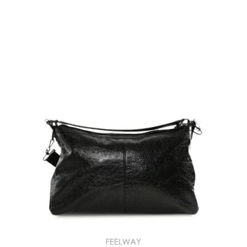 Balenciaga 26 FW �߷��þư� �� ��Ƽ �̵�� Ŭ��ġ 8661052ABEK TP45958626826 FW �߷��þư� �� ��Ƽ �̵�� Ŭ��ġ 8661052ABEK TP4