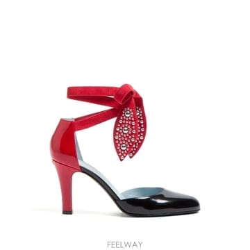 Valentino 26 FW �߷�Ƽ�� ����ٴ� ���̷ΰ� �ñ״�ó ���͵� ��� ������ WS0LT5UTM TP45903442326 FW �߷�Ƽ�� ����ٴ� ���̷ΰ� �ñ״�ó ���͵� ��� 
