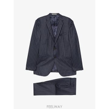 26 FW 꼬르넬리아니 핀스트라이프 패턴 싱글 브레스티드 수트 2872222A17293 TP457695122