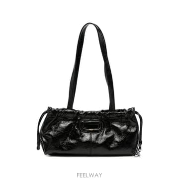 26 FW 마쥬 페이턴트 레더 숄더 백 MFASA01443 TP457842200