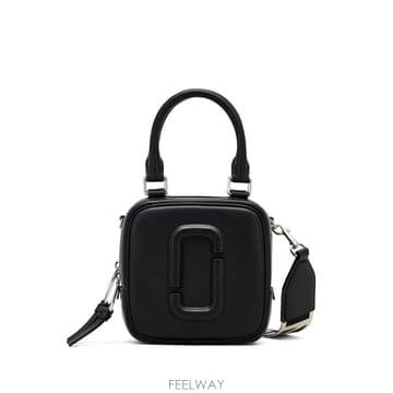 Marc Jacobs 26 FW  ť�� ũ�ν� �� 2P4HCR015H02 TP45945686026 FW  ť�� ũ�ν� �� 2P4HCR015H02 TP459456860