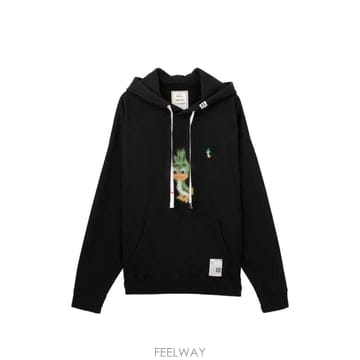 26 FW 메종미하라야스히로 그래픽 프린트 드로스트링 후드티 MHRSW7HD781MRBKX050 TP4596